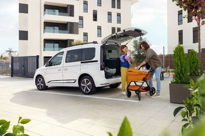 Новият Caddy Е-Hybrid вече в България